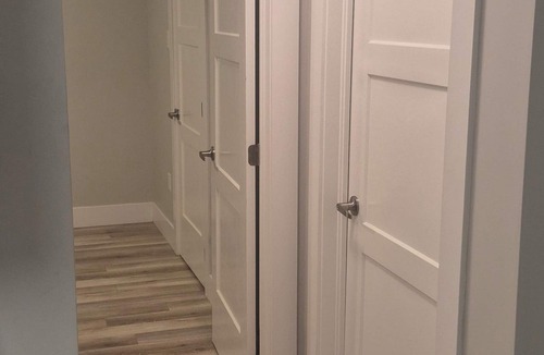 Dieppe Apartment | Cozy Private One-Bedroom Suite With Separate Entrance—Dining set & kitchen