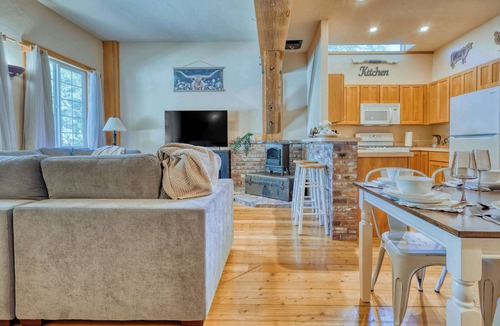 Anacortes House | Cozy Private Ranch Cabin, Whistle Lake, Sleeps 6
