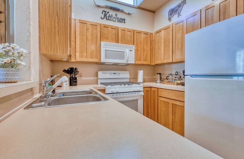 Anacortes House | Cozy Private Ranch Cabin, Whistle Lake, Sleeps 6