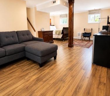 Hermitage House | Cozy Private Suite in Quiet Nashville Neighborhood