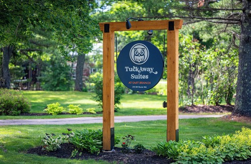 Intervale Condo | Cozy Queen, Fireplace, Boutique Inn