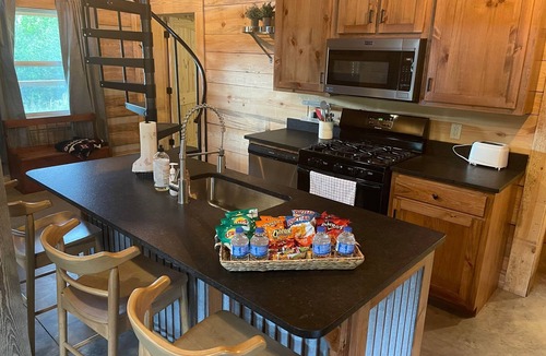 Mentone Cabin | Cozy, Quiet Cabin Under the Stars - Near Desoto State Park and Downtown Mentone!