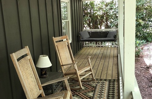 Mirror Lake Cottage | Cozy Quiet Cottage