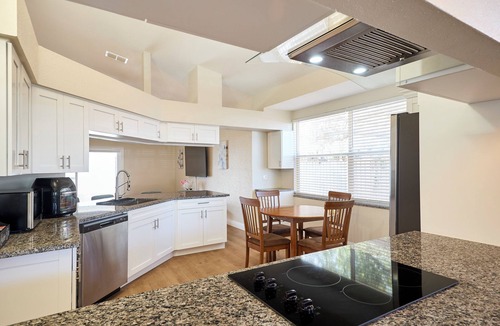 Valrico House | Cozy Quiet Spacious Private and Clean in Valrico near Brandon and Tampa
