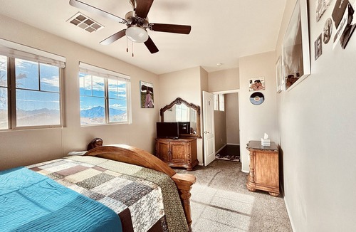 Laveen House | Cozy Retreat in Phoenix w/ heated pool. Scenic mountain views and King Bed