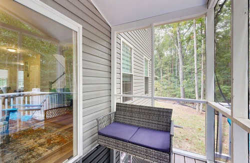 Lakeside Woods House | Cozy retreat with forest views, peaceful vibes & modern comfort