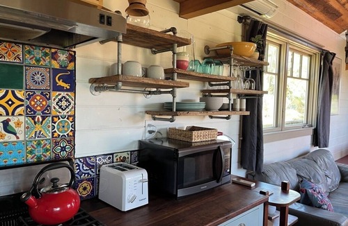 Del Dios Cottage | Cozy & romantic tiny house w/magnificent views, hillside pool, & adorable goats