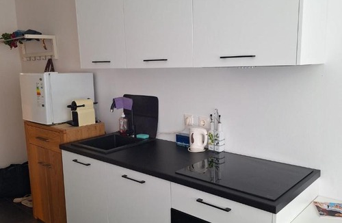 Favoriten Apartment | Cozy room in Favoriten