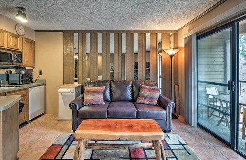 Ruidoso Condo | Cozy Ruidoso Condo-by Grindstone Lake+Skiing!