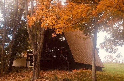 Cambridge House | Cozy Rustic Cabin In The Hamlet Of Shushan NY. with incredible views