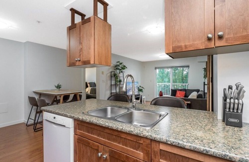 Abbotsford Apartment | Cozy Rustic Haven near Downtown Abbotsford