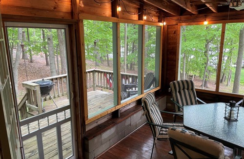 Free Soil Cottage | Cozy Rustic Lakefront Cottage on Upper Hamlin Lake, Ludington - Perfect Getaway