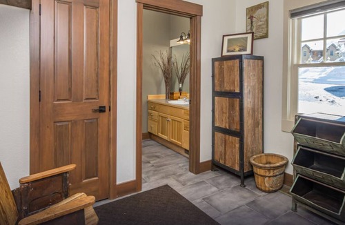 Saddle Ridge House | Cozy Saddle Ridge Townhome, walk/ski to Iron Horse & Pony Express Lifts!