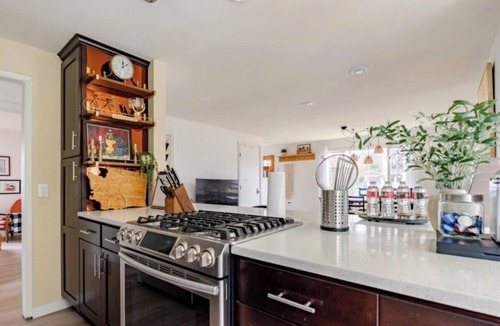 Loyal Heights Villa | Cozy Seattle Hideaway – Space for Family & Friends