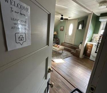 Mankato Apartment | Cozy Second floor Stylish & Comfortable Stay