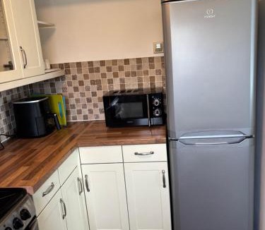 Salisbury House | Cozy & Self Contained Garden Bungalow