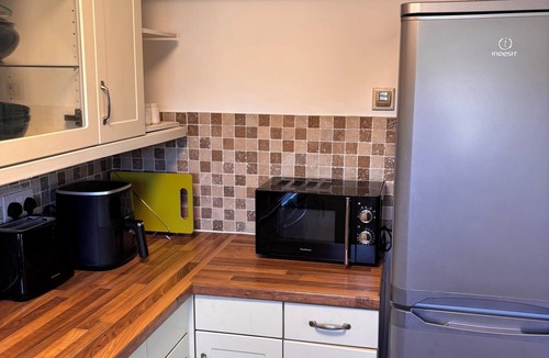 Salisbury House | Cozy & Self Contained The Garden Annex 306