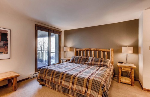 Mount Crested Butte Condo | Cozy & Spacious 2 Br Condo Sleeps 6! by RedAwning