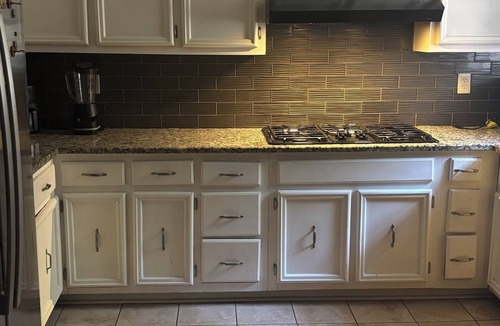 Raleigh House | Cozy & Spacious 3 Bed 2 Bath Home in Midtown Memphis
