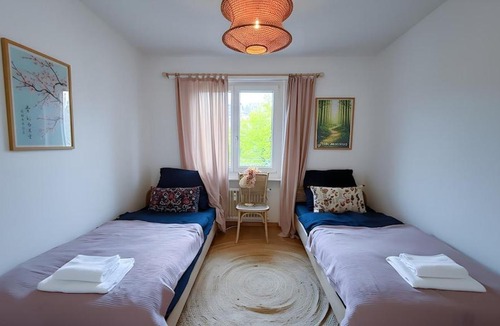 Dietikon District Apartment | Cozy Spacious Apartment near Zurich City with Balcony & Free Parking
