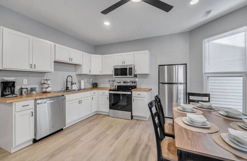 Hough Apartment | Cozy & Spacious Four Bedroom