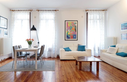 City Center Padova Apartment | Cozy spacious open space in Padua pedestrian area