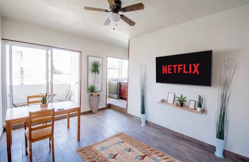 Costa Apartment | Cozy - Steps from beach + AC/HEAT