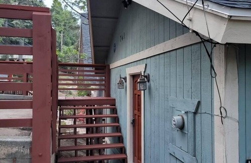 Arrowhead Villas Cabin | Cozy Stone Fireplace in a Relaxing 2 Bedroom Cabin