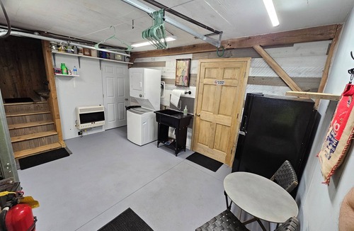 Oak Harbor Apartment | Cozy studio 1 bed farm country apart cabin condo in Oak Harbor with AC