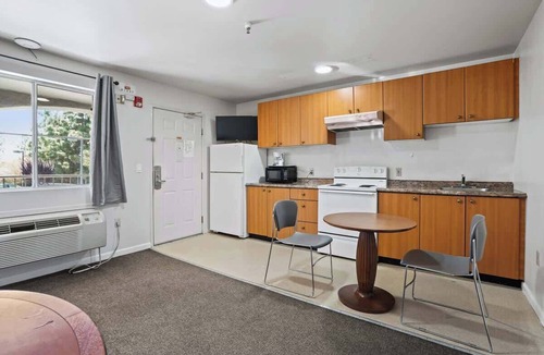 Fremont Apartment | (Cozy studio, 1BED, 1BA, w/ kitchen)