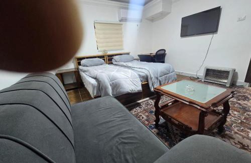 Amman Apartment | Cozy Studio 2 Central Amman, Near Rainbow Street