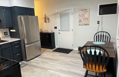 Thompson Ridge Apartment | Cozy Studio Apartment
