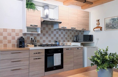 Tesero Apartment | Cozy studio apartment in the Dolomites