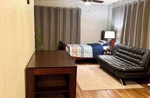 Russian Jack Park Apartment | Cozy studio apartment near JBER!
