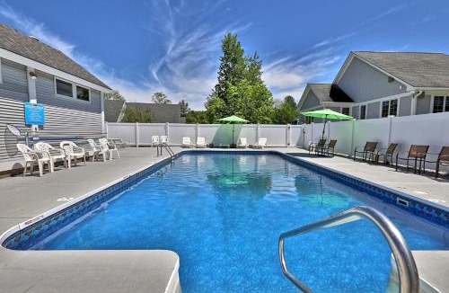 Killington House | Cozy Studio at Killington Center - Close to it all with pool and shuttle bus access! 441