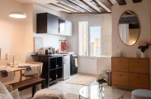 Sorbonne Apartment | Cozy Studio by Notre-Dame Latin Quarter