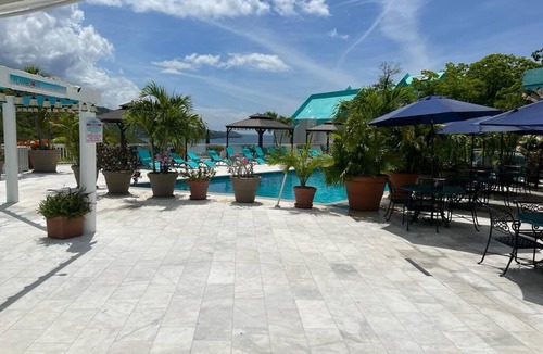 Estate Canaan and Sherpenjewel Condo | Cozy Studio close distance to Magen Bay Beach
