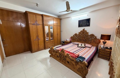 Mohammadpur Apartment | Cozy Studio Collection at Mohammadpur, Dhaka with AC & Keyless Entry