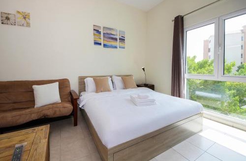 Discovery Gardens Apartment | Cozy Studio Discovery Gardens Close To Metro