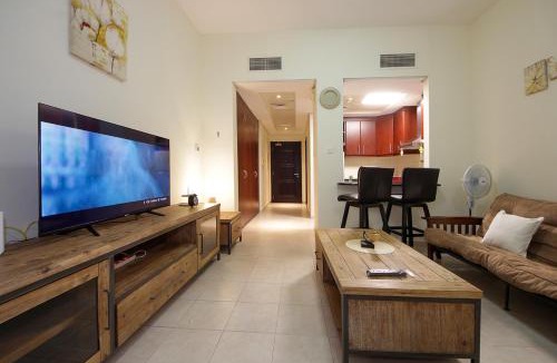 Discovery Gardens Apartment | Cozy Studio Discovery Gardens Close To Metro