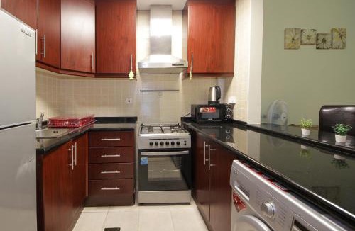 Discovery Gardens Apartment | Cozy Studio Discovery Gardens Close To Metro