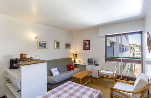 Eaux-Bonnes Apartment | Cozy Studio for 2-3 in Gourette with Mountain Views