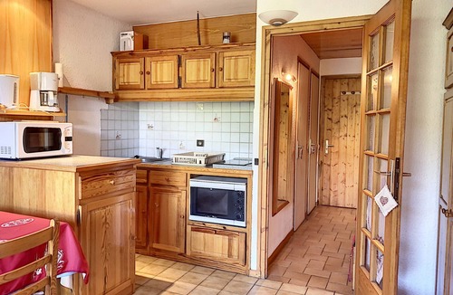 Demi-Quartier Apartment | Cozy studio for 3 with terrace, parking, and ski locker in Combloux