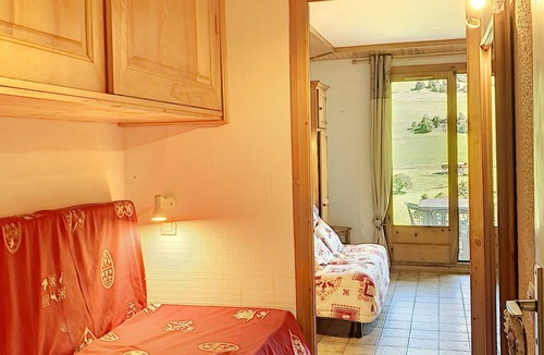 Demi-Quartier Apartment | Cozy studio for 3 with terrace, parking, and ski locker in Combloux