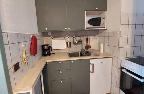 Mont-de-Lans Apartment | Cozy studio for 4, ski-in/ski-out, Village 1800