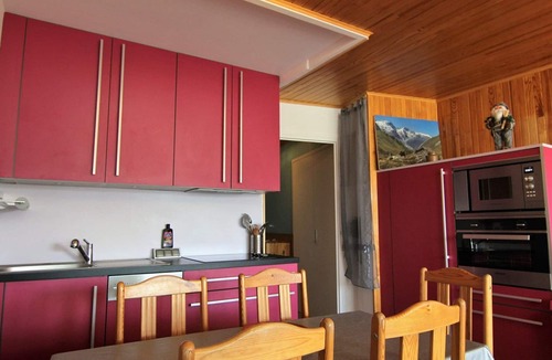 Viel-Alpe Apartment | Cozy Studio for 4 with Balcony, South Exposure, Pet-Friendly, Near Ski Lift in Alpe d'Huez