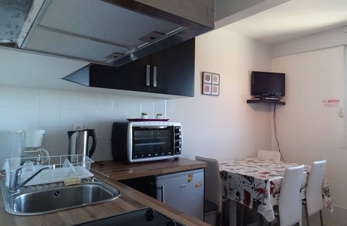 Arette Apartment | Cozy Studio for 4 with Kitchen, Free Parking, Ski Locker - La Pierre St Martin