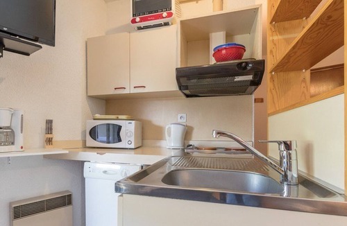 Chantemerle Apartment | Cozy studio for 4 people, Chantemerle, at the foot of the slopes