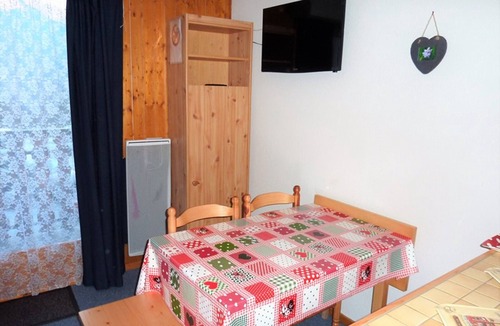 Saint-Jean-dʼAulps Apartment | Cozy studio at the foot of the cable car