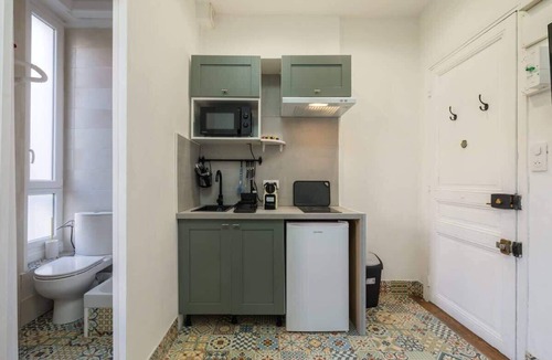 Jean-Medecin Apartment | Cozy studio in a beautiful listed residence
